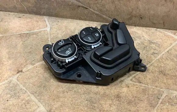 Mercedes-Benz SL R230 Seat control switch A2308211051