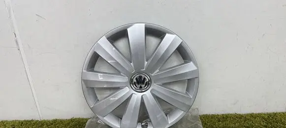 Volkswagen PASSAT B7 R16 wheel hub/cap/trim 3aa601147