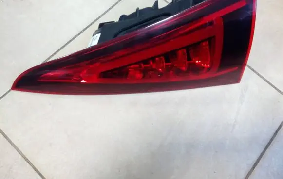 Rear/tail lights