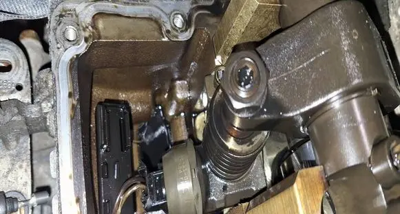 Skoda Octavia Mk2 (1Z) Fuel injector 