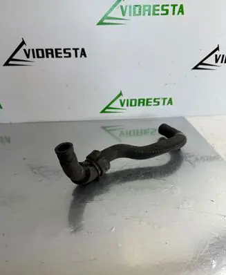 Coolant pipe/hose