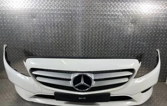 Mercedes-Benz C W205 Front bumper