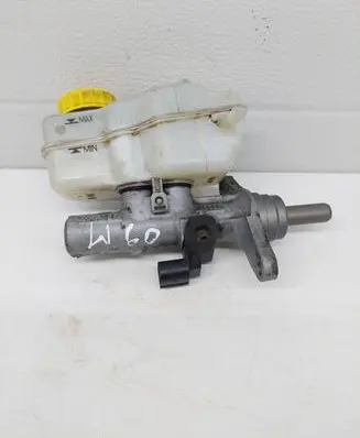 Seat Ibiza IV (6J,6P) Master brake cylinder 5669