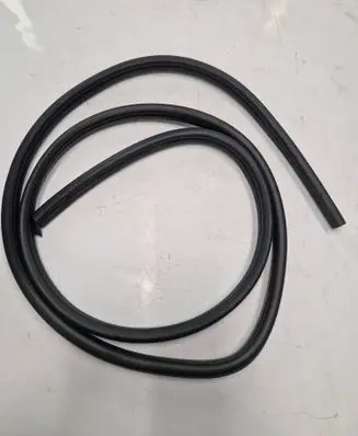 BMW 3 E90 E91 Front door rubber seal 7247257