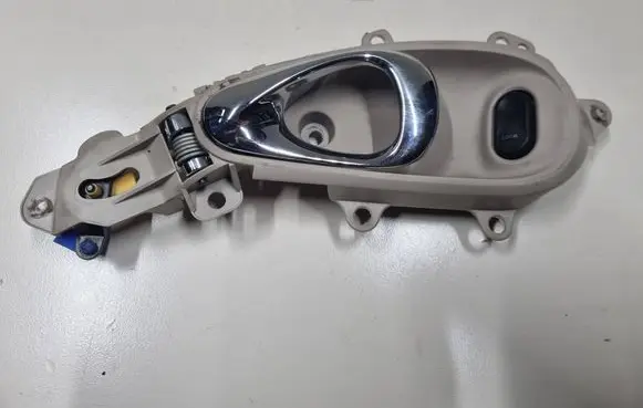 Chrysler PT Cruiser Front door interior handle 0SB97TRMAD 32743H PA6GFMD401