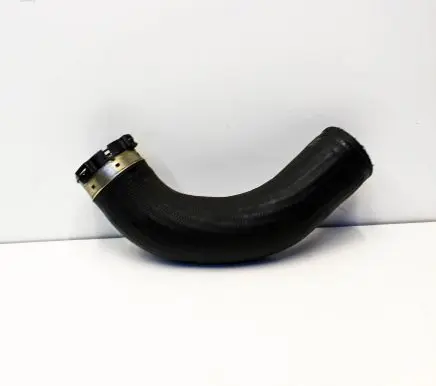 Volvo V40 Intercooler hose/pipe 31370044