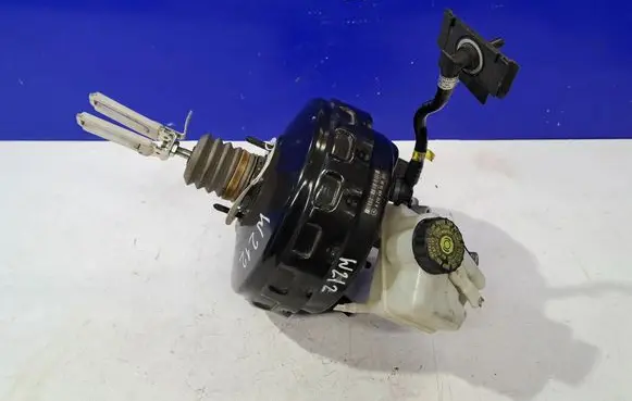 Mercedes-Benz E W212 Brake booster A2124302330