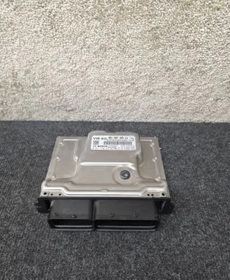 Skoda Octavia Mk4 Engine control unit/module 05E907309CA