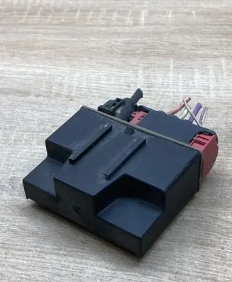 Citroen Berlingo Heater blower fan relay 9652021180