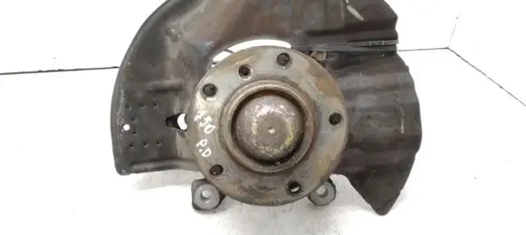BMW Z4 E85 E86 Front wheel hub spindle knuckle