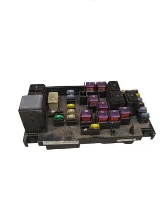 Subaru Legacy Fuse module 82241AG00c