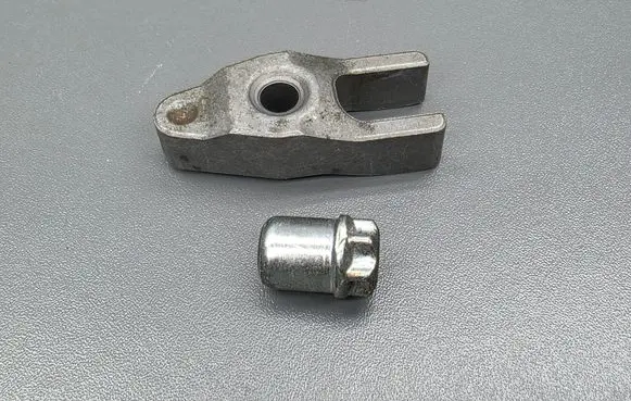 Fuel Injector clamp holder
