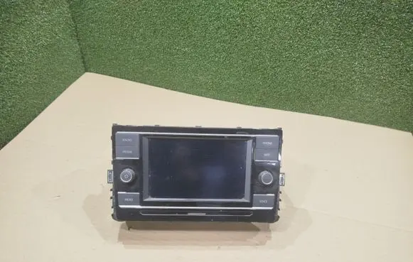 Volkswagen Crafter Radio/CD/DVD/GPS head unit 7C0035869 1A2X0072