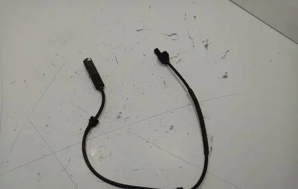 BMW 1 E81 E87 ABS brake wheel speed sensor 6762465 34526762465