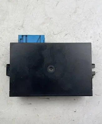 BMW 5 E39 Cruise control unit/module 65718375497 8375497