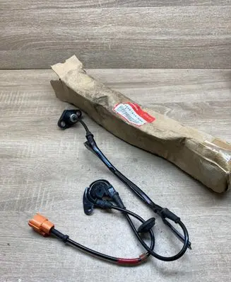 Honda CR-V ABS wheel speed sensor 57450S10000