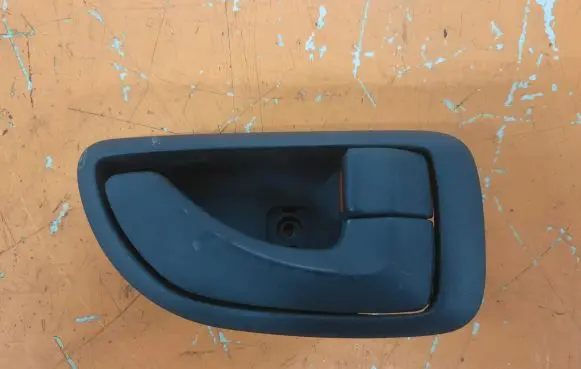 Hyundai Santa Fe Front door interior handle