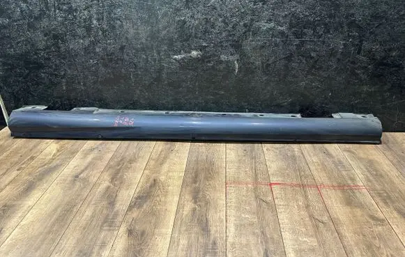 Mercedes-Benz C W204 Sill A2046981354