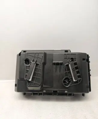 Mercedes-Benz GLC X253 C253 Fuse box cover A2055400840 GF20M10