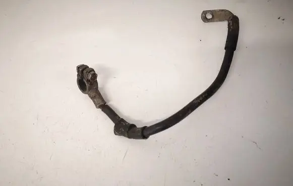 Volkswagen PASSAT B5.5 Positive cable (battery) 
