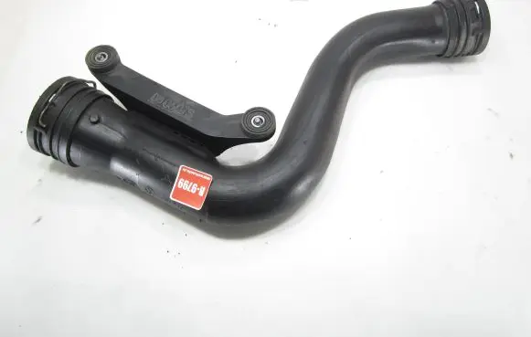 Skoda Octavia Mk2 (1Z) Air intake hose/pipe 1K0145762CK