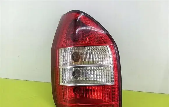 Opel Zafira A Rear/tail lights 62280