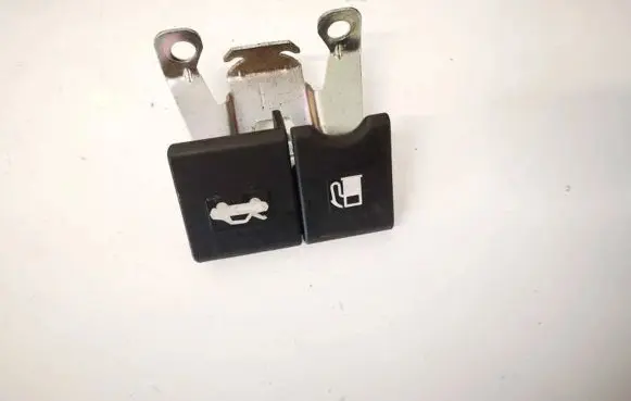 Nissan Qashqai Engine bonnet (hood) release handle