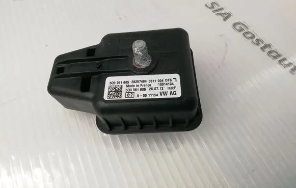 Volkswagen Polo V 6R Alarm system siren 5Q0951605 28257494