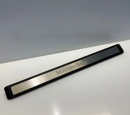 Mercedes-Benz E W211 Side skirt front trim A2116805635 2116805635