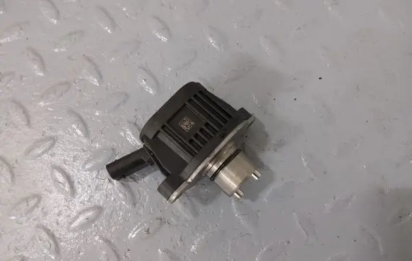 Skoda Kamiq Camshaft vanos timing valve 04E906048C