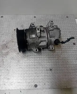 Toyota Avensis T270 Air conditioning (A/C) compressor (pump) GE4472601258 5SE12C