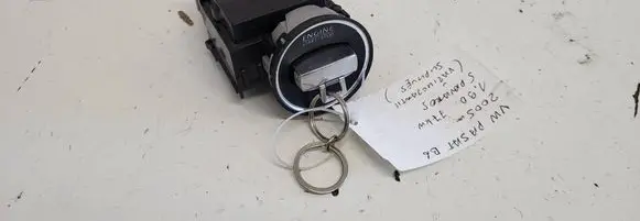 Volkswagen PASSAT B6 Ignition lock 3C0905843M 33303301 11601200162029