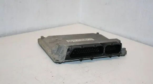 Skoda Fabia Mk2 (5J) Engine control unit/module 03E906023B 5WP4041204