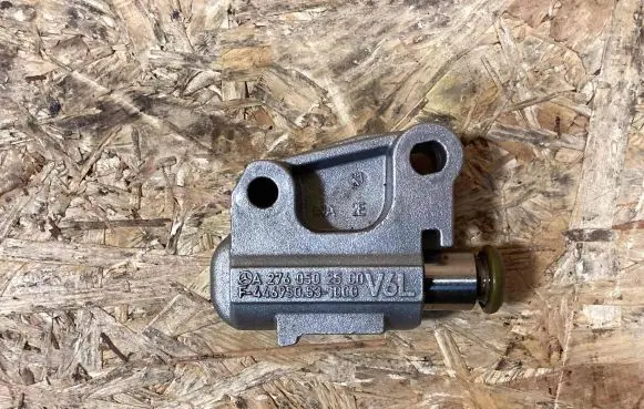 Mercedes-Benz C W205 Timing belt/chain tensioner A2760502500