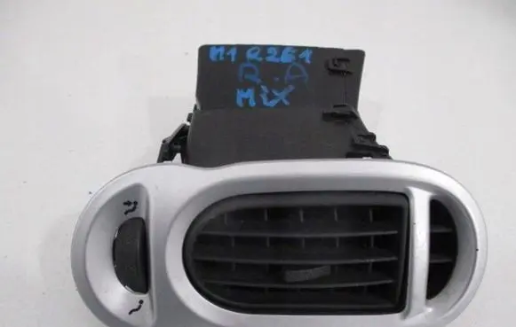 Renault Modus Dashboard side air vent grill/cover trim 4622616
