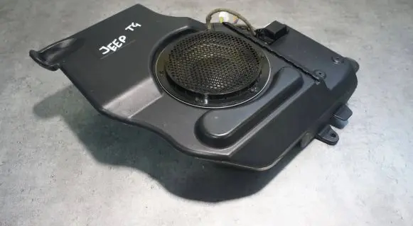 Jeep Compass Subwoofer speaker 0506497AA