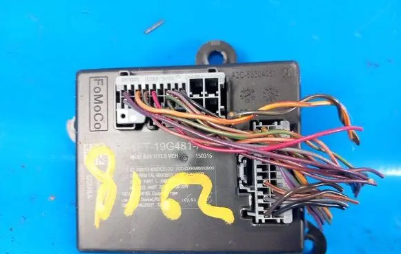 Ford Focus Central body control module F1FT19G481AF