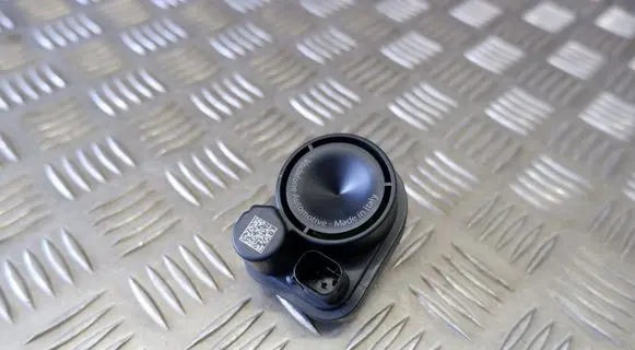 Toyota RAV 4 (XA50) Alarm system siren 8904042070