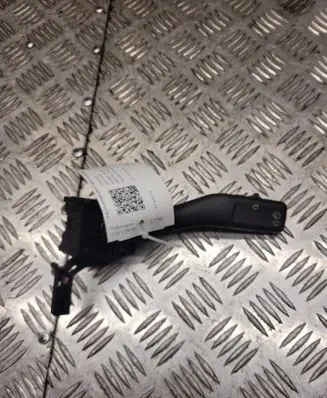 Volkswagen Golf V Wiper control stalk 1K0953519