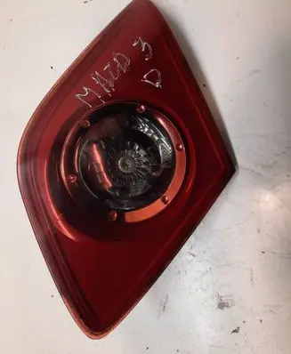 Mazda 3 I Tailgate rear/tail lights P2913