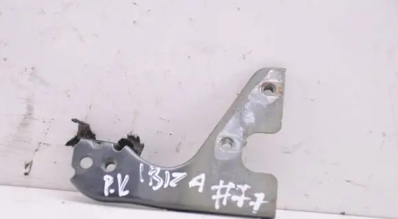 Seat Ibiza V (KJ) Fender mounting bracket 6F0805871A