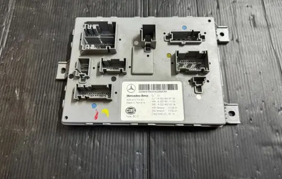 Mercedes-Benz C W205 SAM control unit A2229009708 A2229024208 A2229011103