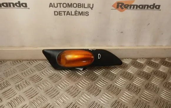 Iveco Daily 35 - 40.10 Front fender indicator light 500322577