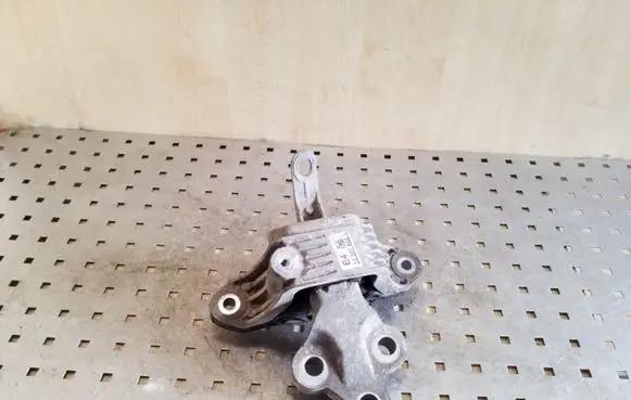 Opel Astra J Gearbox mount 13337422