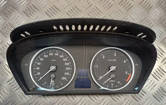 BMW 5 E60 E61 Speedometer (instrument cluster) 62119153755 A2C53103634