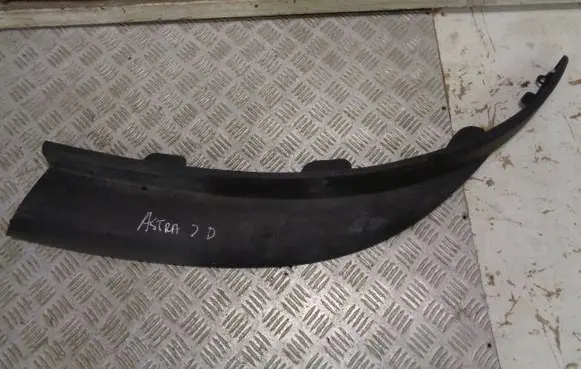 Opel Astra J Front bumper lip F104 13264407
