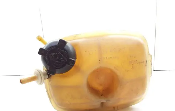 Coolant expansion tank/reservoir
