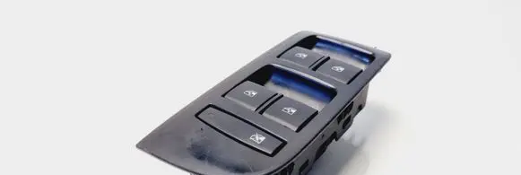Opel Zafira C Electric window control switch 13305011