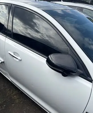 Jaguar XJ X351 Front door NER