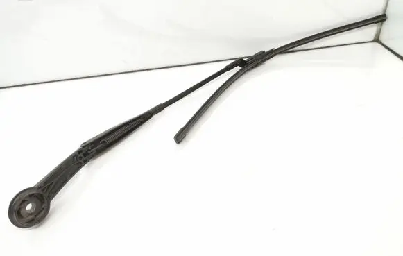 Ford Focus Windshield/front glass wiper blade BM5117526AB 97036203